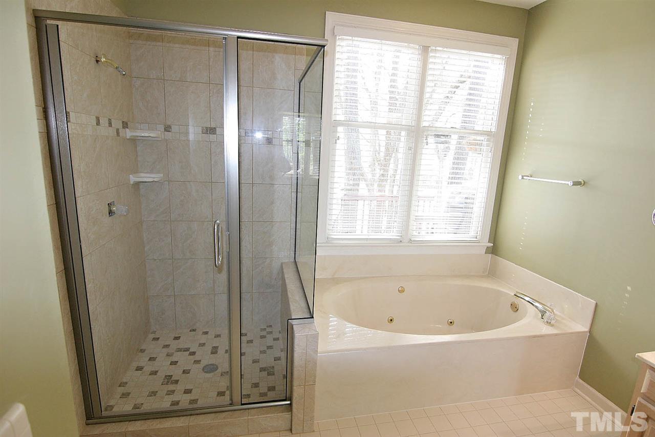 10033 Goodview Court Raleigh, NC 27613 - Photo 15 of 25