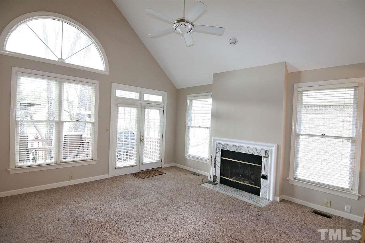 10033 Goodview Court Raleigh, NC 27613 - Photo 5 of 25
