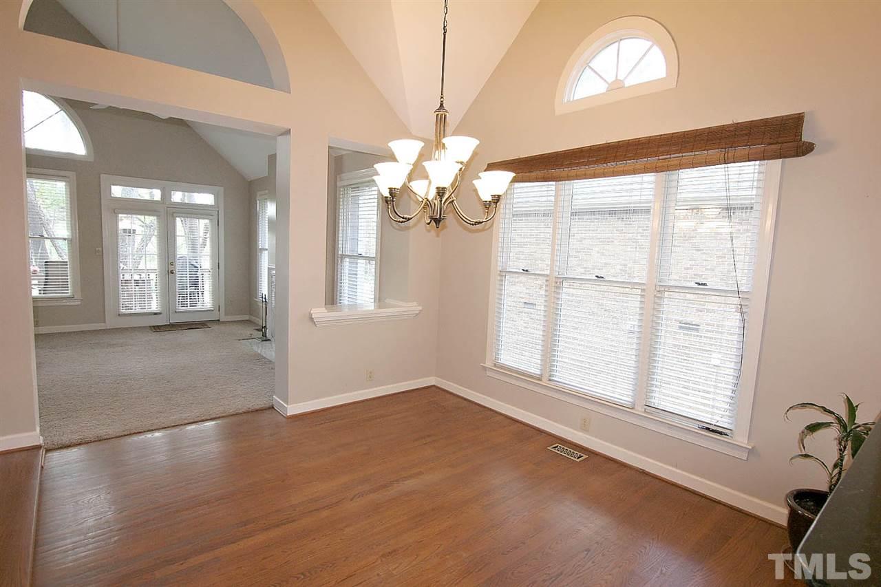 10033 Goodview Court Raleigh, NC 27613 - Photo 8 of 25