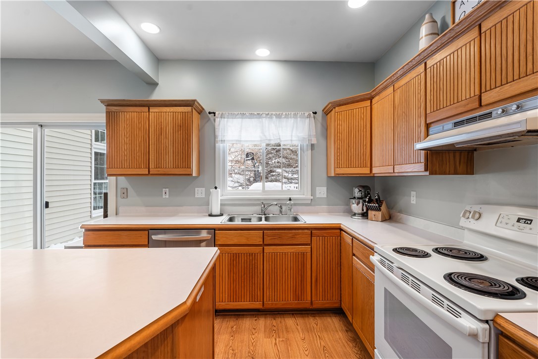 6 Valley View Circle Victor, NY 14564 - Photo 16 of 49