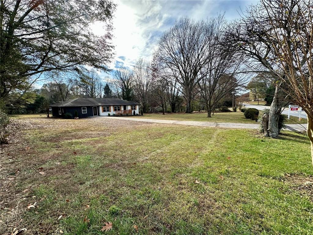 656 Moon Road Lawrenceville, GA 30046 - Photo 8 of 39