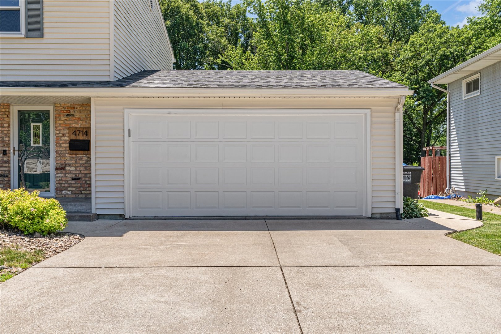 4714 20th Avenue Moline, IL 61265 - Photo 4 of 45