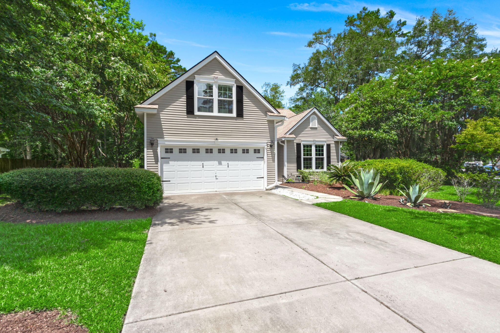 124 Oakbluff Road Summerville, SC 29485 - Photo 46 of 49 5