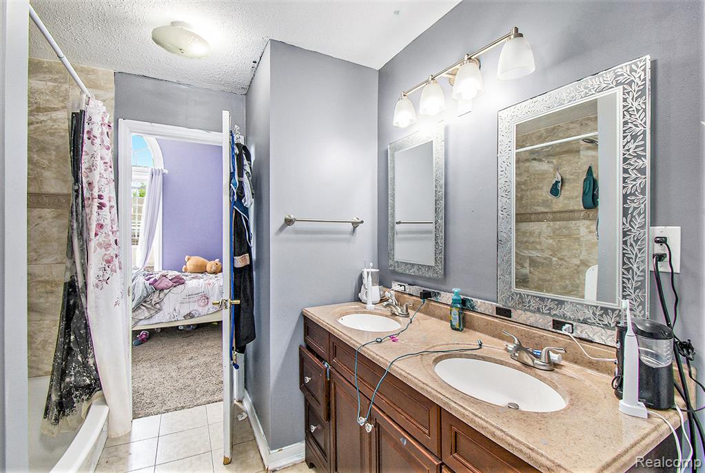 7471 Brewer Road Flint, MI 48507 - Photo 27 of 37 Gallery Image 27