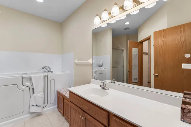 $400,000 | 8867 Preserve Place, Savage, MN 55378