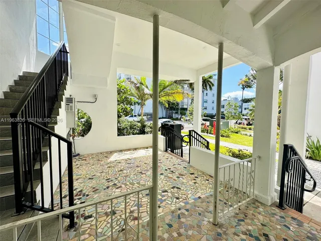 $2,594 | 1560 Euclid Avenue, Unit 5, Miami Beach, FL 33139