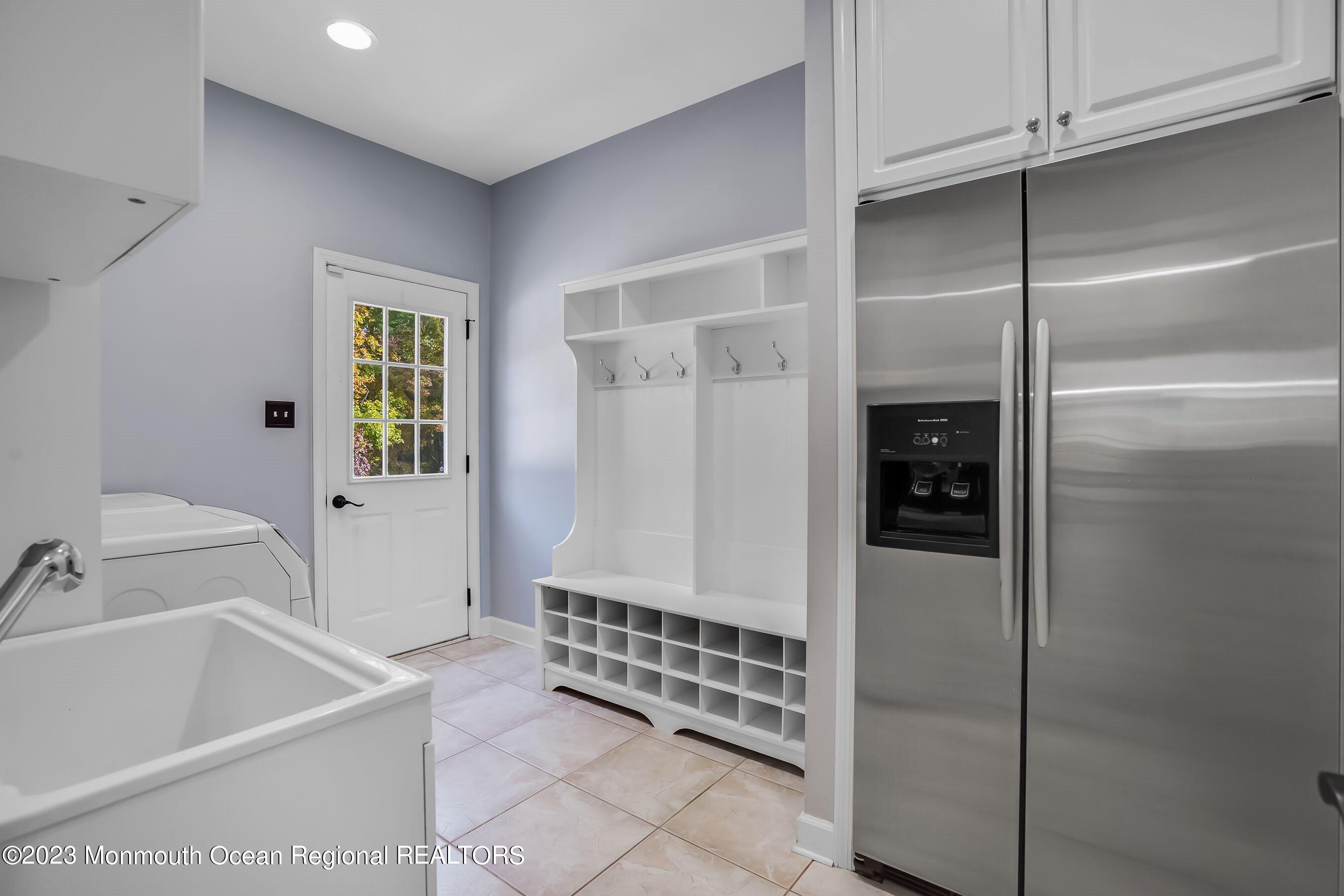 3 Copperleaf Lane Colts Neck, NJ 07722 - Photo 23 of 47 a bathroom with a tub shower and vanity