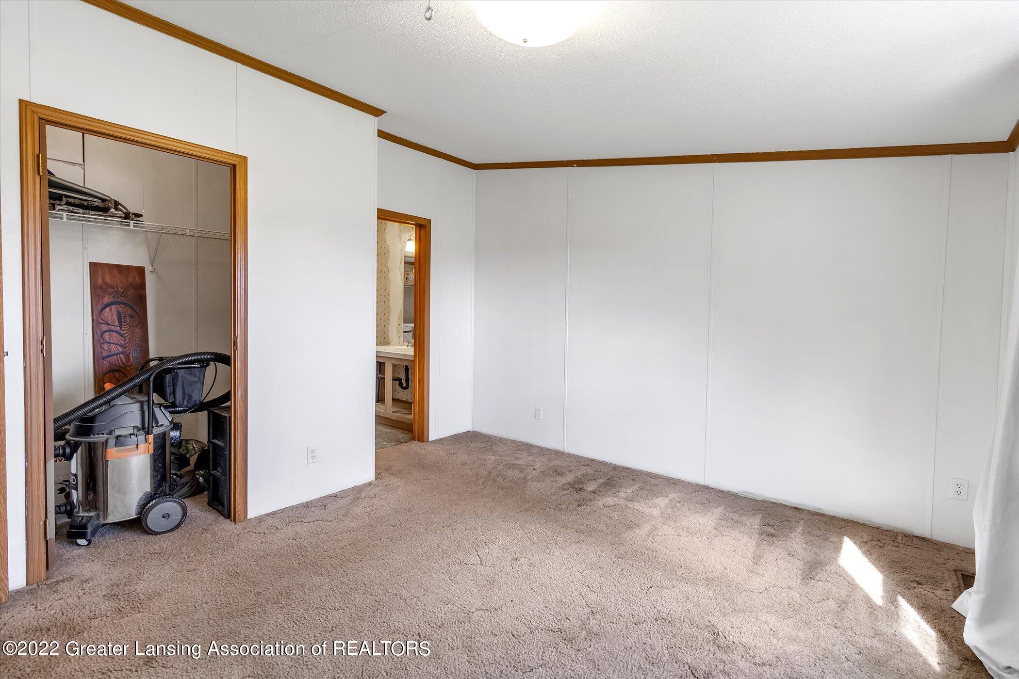 1527 East Grant Road Ithaca, MI 48847 - Photo 15 of 66 18-1527-S-Grant-Rd-WindowStill-Real-Esta
