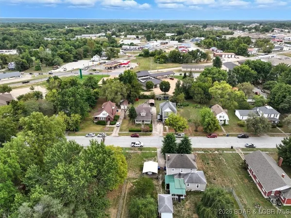 $245,000 | 612 East High Street, Eldon, MO 65026