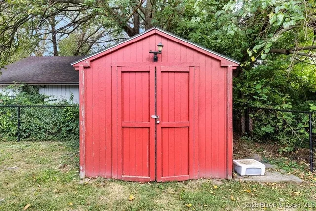 $245,000 | 612 East High Street, Eldon, MO 65026