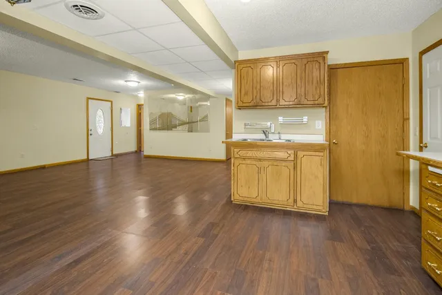 $999,900 | 6851 West 195th Street, Jordan, MN 55352