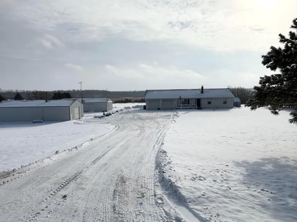 $965,900 | 6851 West 195th Street, Jordan, MN 55352