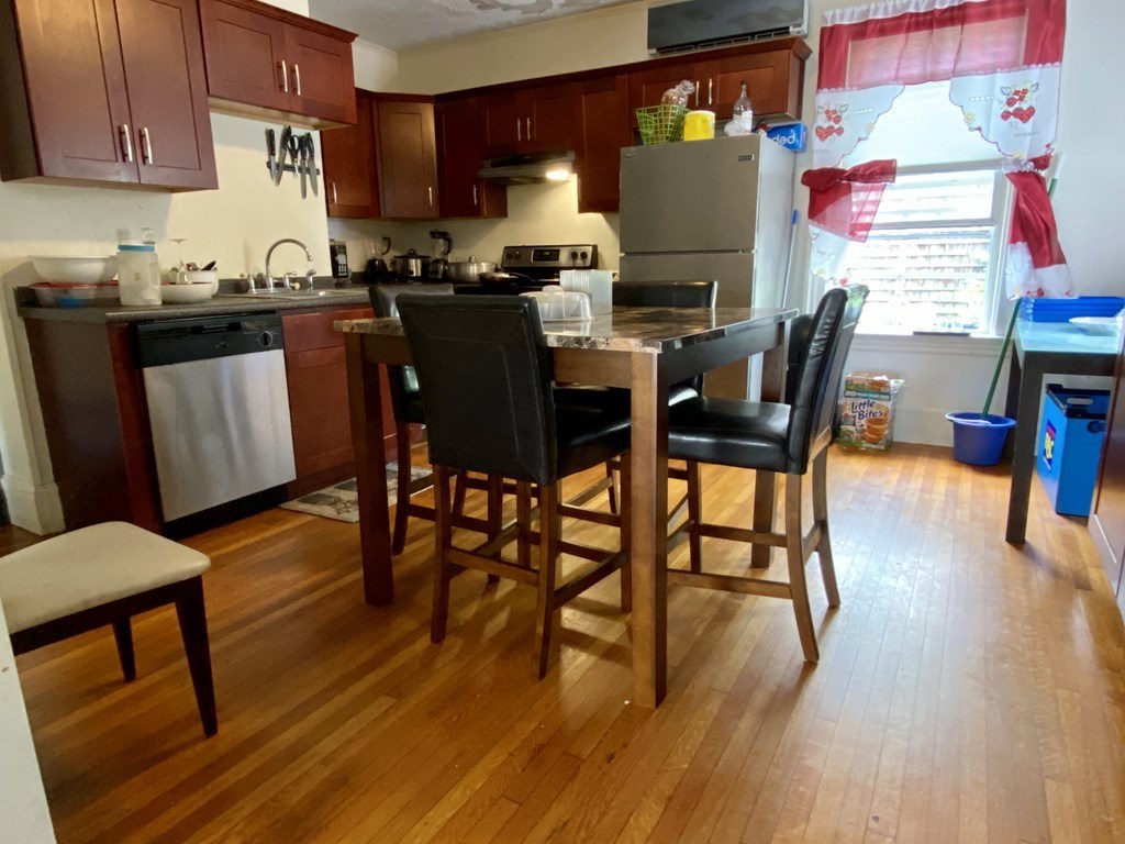 8 Spring Street Taunton, MA 02780 - Photo 11 of 30 Gallery Image 11