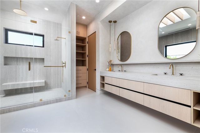 $4,450,000 | 16749 Addison Street, Encino, CA 91436