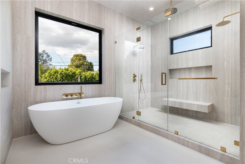 16749 Addison Street Encino, CA 91436 - Photo 26 of 52