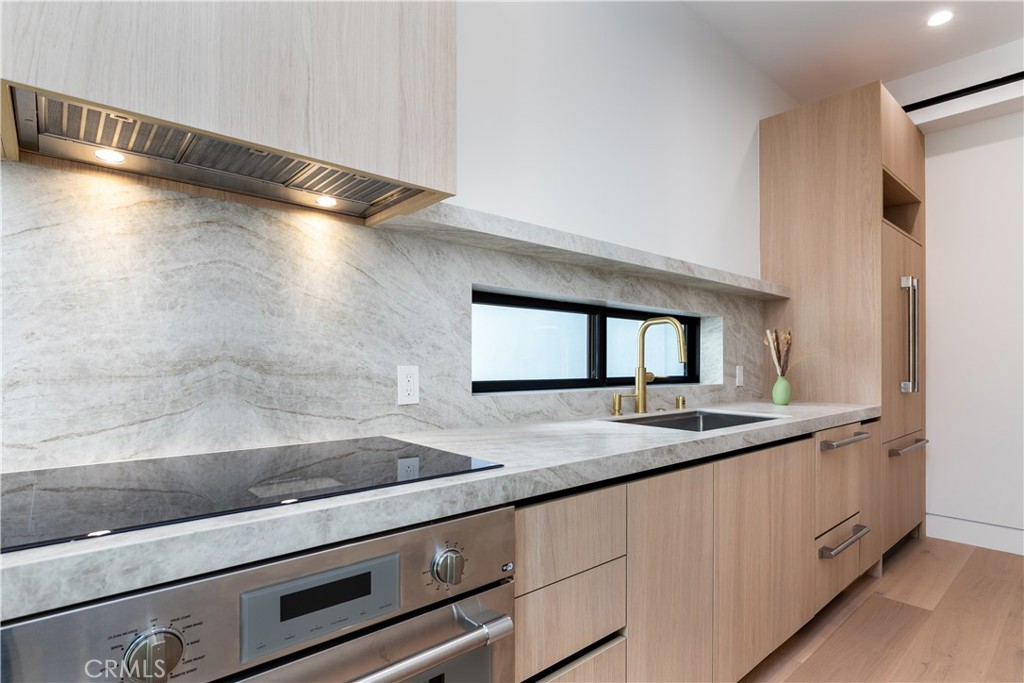 16749 Addison Street Encino, CA 91436 - Photo 10 of 52