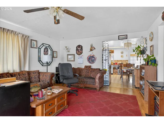 $260,000 | 204 Lake Avenue, La Grande, OR 97850