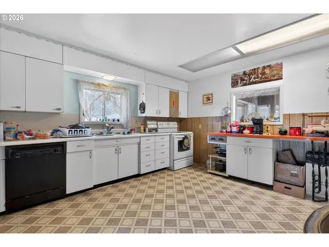 $260,000 | 204 Lake Avenue, La Grande, OR 97850