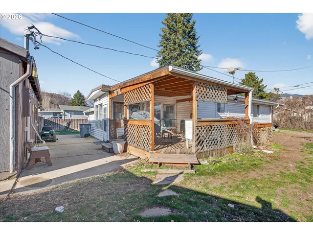 $260,000 | 204 Lake Avenue, La Grande, OR 97850