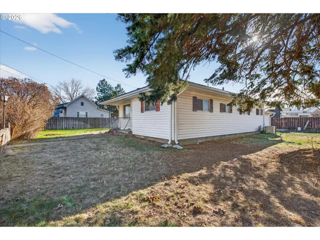 $260,000 | 204 Lake Avenue, La Grande, OR 97850
