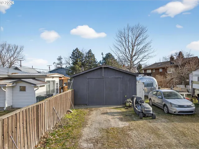 $260,000 | 204 Lake Avenue, La Grande, OR 97850