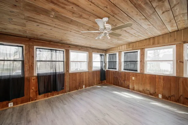 $274,900 | 221 Elm Street, Batavia, IL 60510