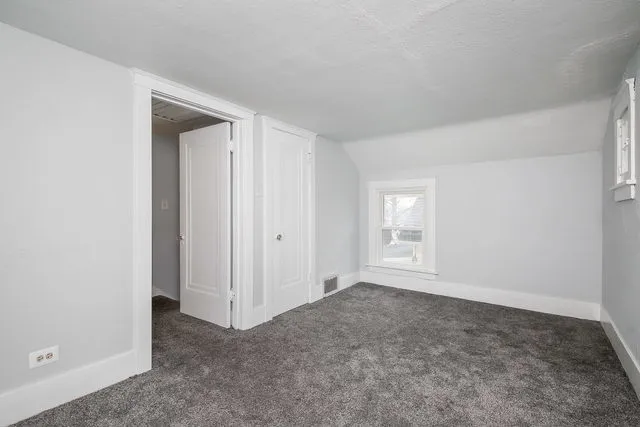 $274,900 | 221 Elm Street, Batavia, IL 60510