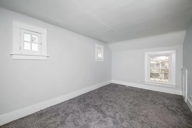 $274,900 | 221 Elm Street, Batavia, IL 60510