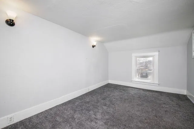 $274,900 | 221 Elm Street, Batavia, IL 60510