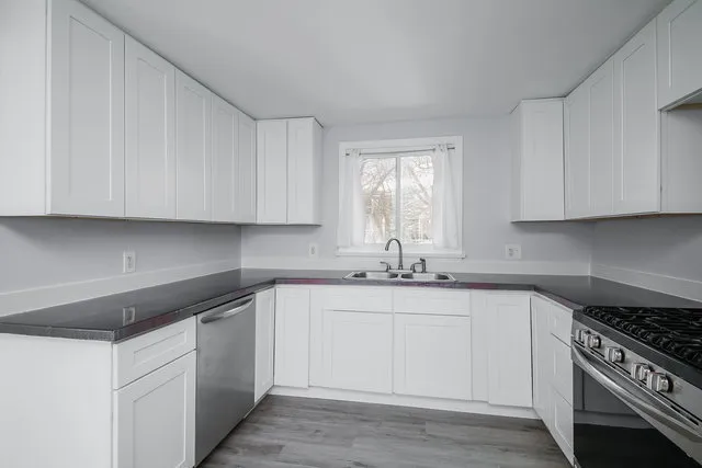 $274,900 | 221 Elm Street, Batavia, IL 60510