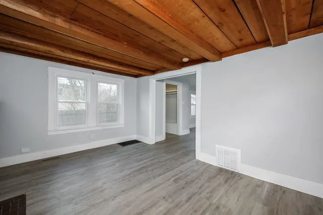 $274,900 | 221 Elm Street, Batavia, IL 60510