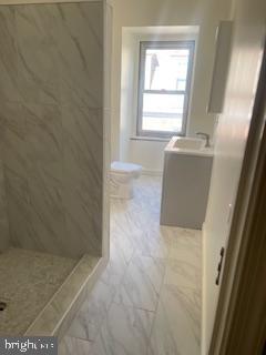 4623 Pulaski Avenue Philadelphia, PA 19144 - Photo 15 of 20 a bathroom with a bathtub