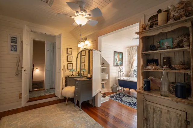 $1,200,000 | 1646 Harvard Street, Houston, TX 77008