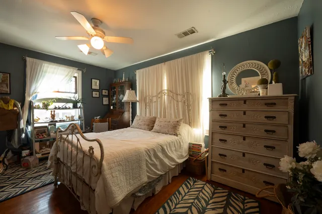 $1,200,000 | 1646 Harvard Street, Houston, TX 77008