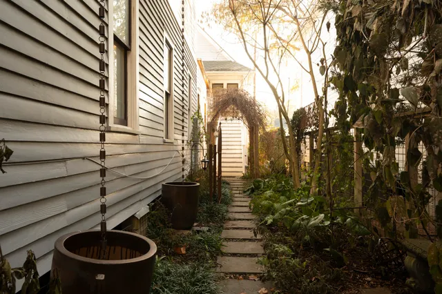 $1,200,000 | 1646 Harvard Street, Houston, TX 77008