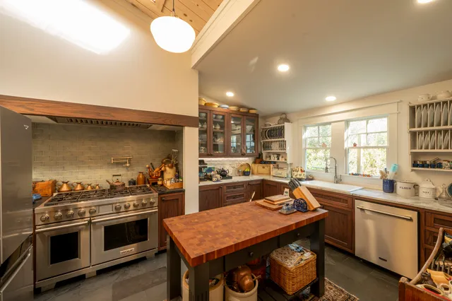 $1,200,000 | 1646 Harvard Street, Houston, TX 77008