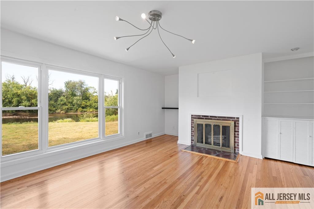 910 River Road Piscataway, NJ 08854 - Photo 11 of 47 Gallery Image 11