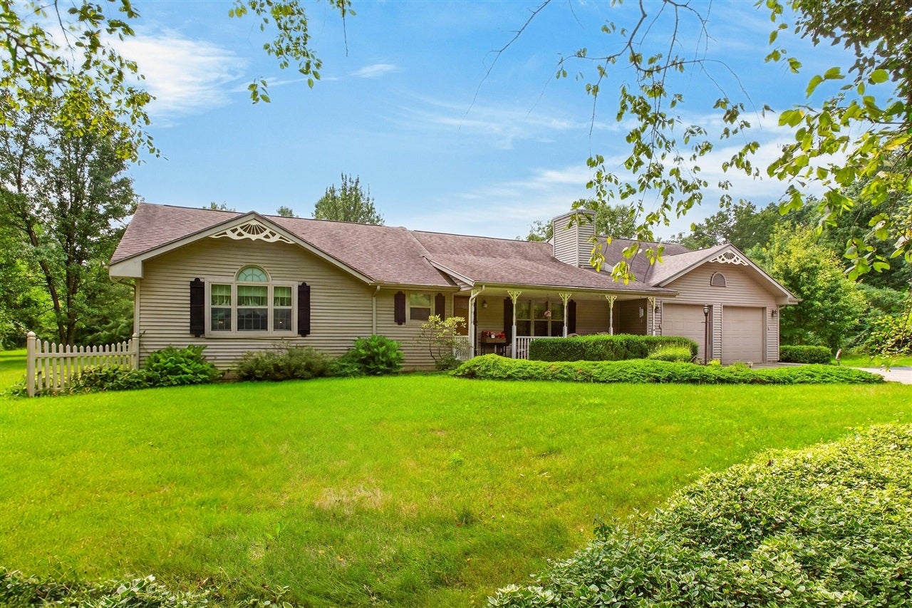 4240 Snow Road Bridgman, MI 49106 - Photo 1 of 37 Gallery Image 1