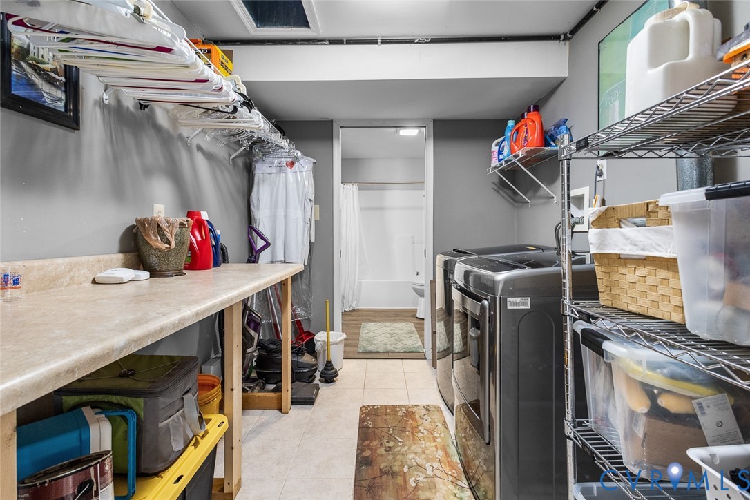 212 Copper Line Road Bumpass, VA 23024 - Photo 26 of 35 a utility room with dryer and washer