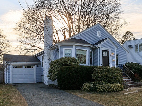 53 Glendale Road Marblehead, MA 01945 - Photo 2 of 26