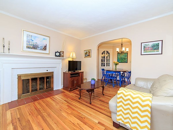 53 Glendale Road Marblehead, MA 01945 - Photo 3 of 26