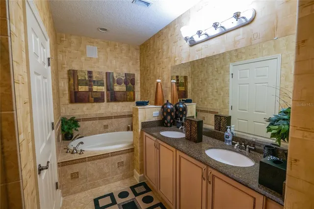 $515,000 | 7500 Toscana Boulevard, Unit 341, Orlando, FL 32819