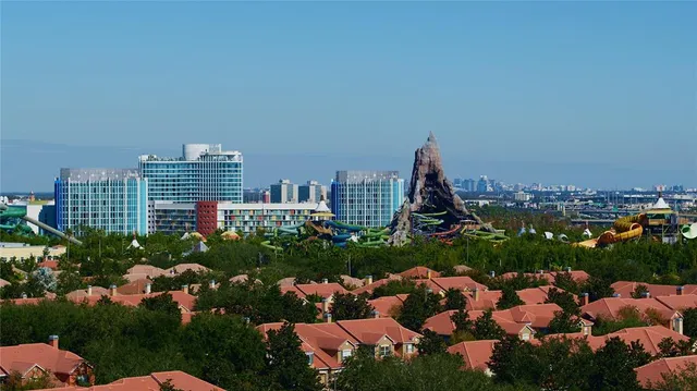 $515,000 | 7500 Toscana Boulevard, Unit 341, Orlando, FL 32819