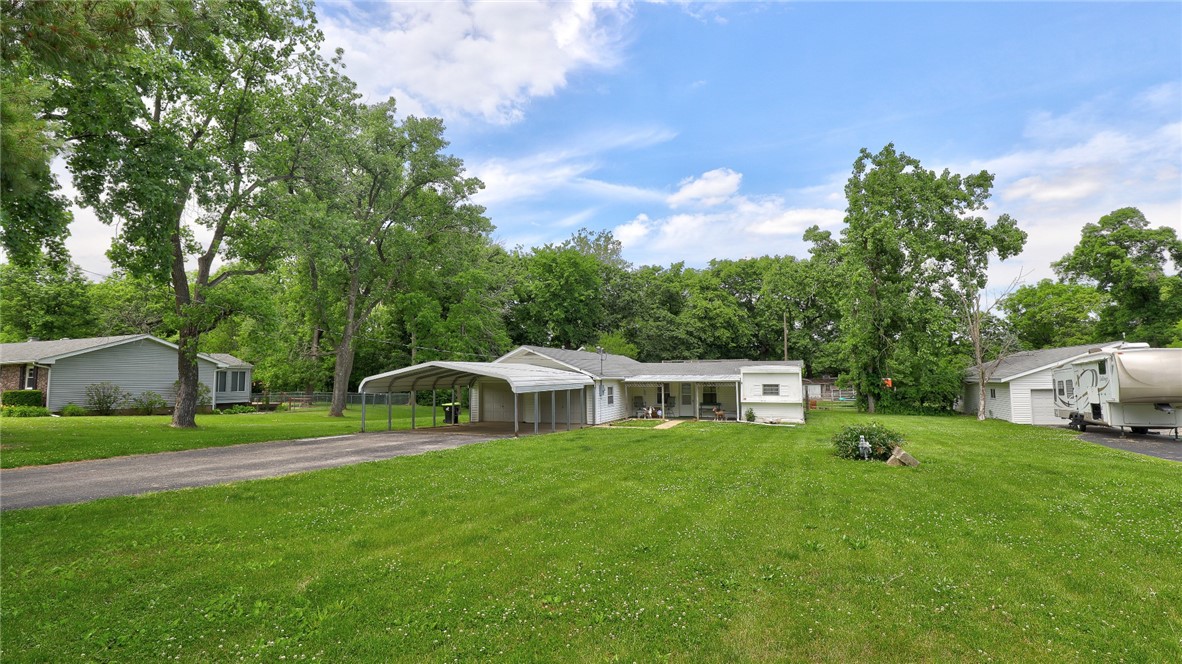 1608 Moorwood Drive Decatur, IL 62521 - Photo 2 of 19
