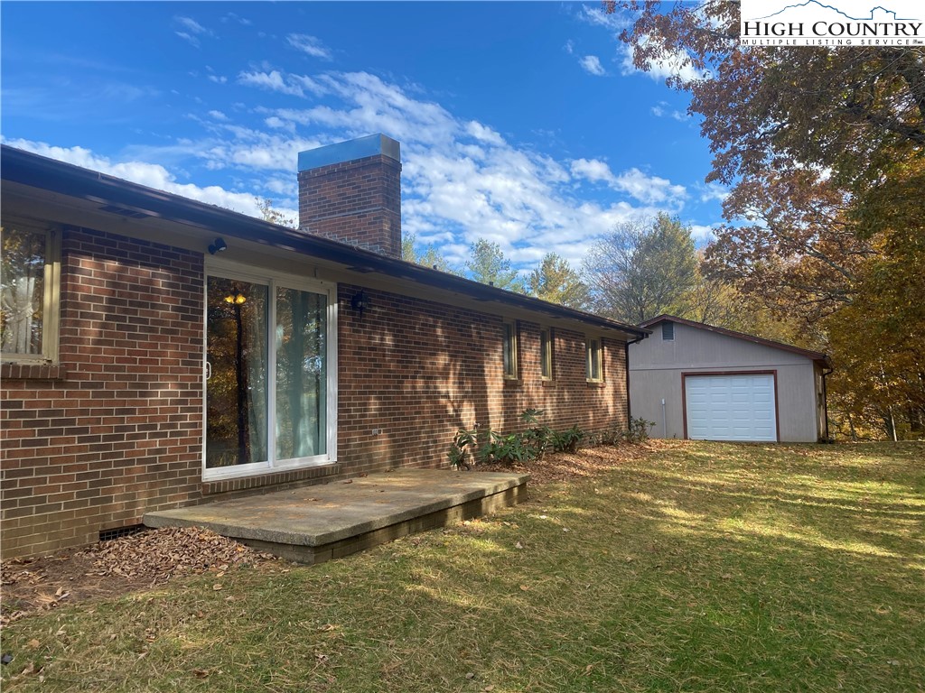 1408 Ravens Ridge Circle Boone, NC 28607 - Photo 6 of 31 Gallery Image 6