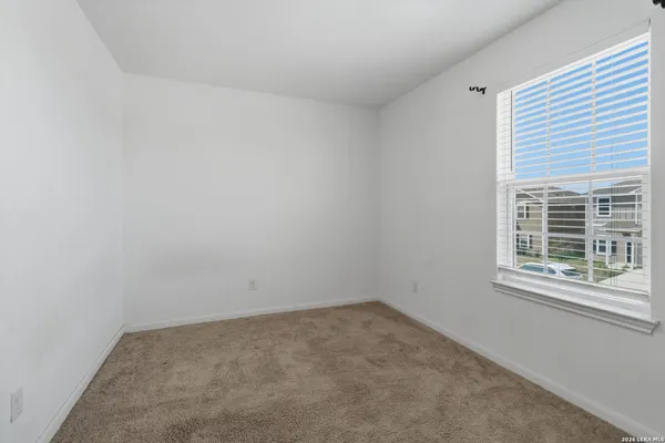 $1,885 | 3130 Jackson, Converse, TX 78109