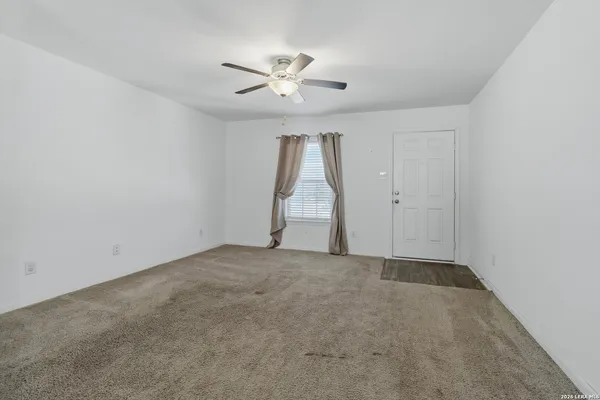 $1,885 | 3130 Jackson, Converse, TX 78109