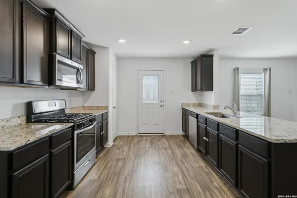 $1,885 | 3130 Jackson, Converse, TX 78109