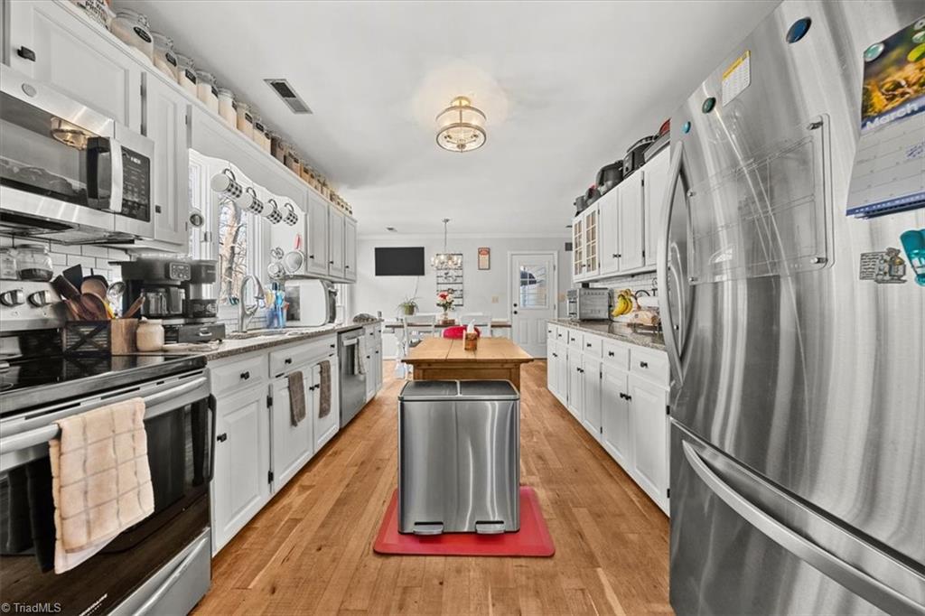 925 Tamworth Road Asheboro, NC 27203 - Photo 12 of 29