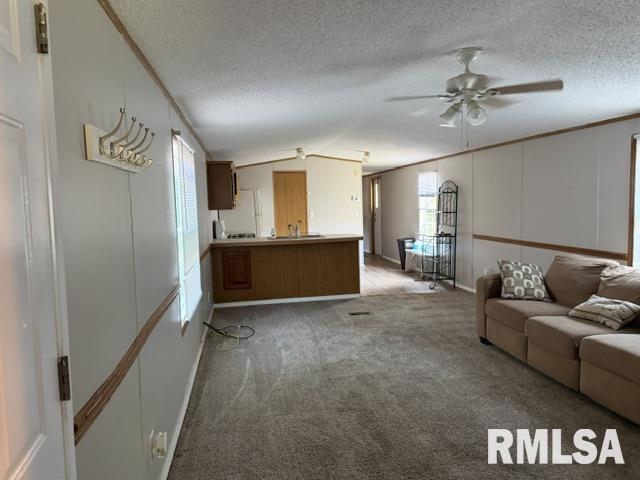 1202 Rim Road Quincy, IL 62305 - Photo 6 of 12 Gallery Image 6